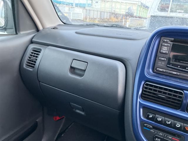 プレオ ＲＳリミテッドＩＩ　４ＷＤ　スーパーチャージャー　キーレスエントリー　電動格納ミラー　ＣＶＴ　ＣＤ　ＭＤ　アルミホイール　衝突安全ボディ　エアコン　パワーステアリング　パワーウィンドウ（5枚目）