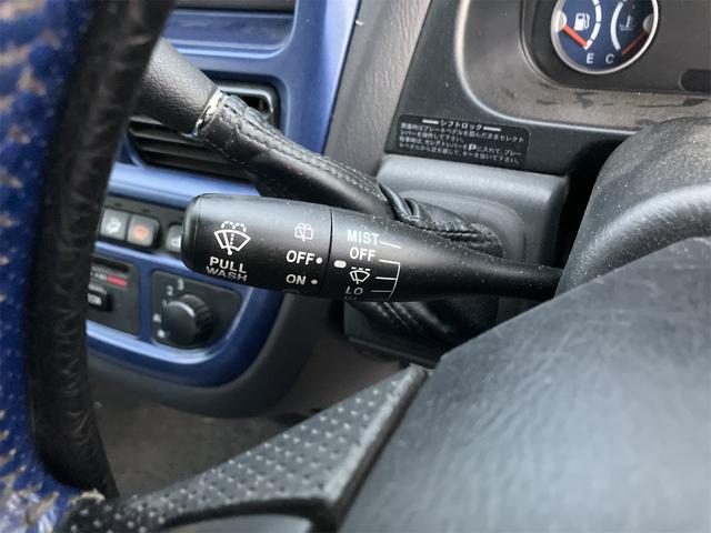 プレオ ＲＳリミテッドＩＩ　４ＷＤ　スーパーチャージャー　キーレスエントリー　電動格納ミラー　ＣＶＴ　ＣＤ　ＭＤ　アルミホイール　衝突安全ボディ　エアコン　パワーステアリング　パワーウィンドウ（6枚目）