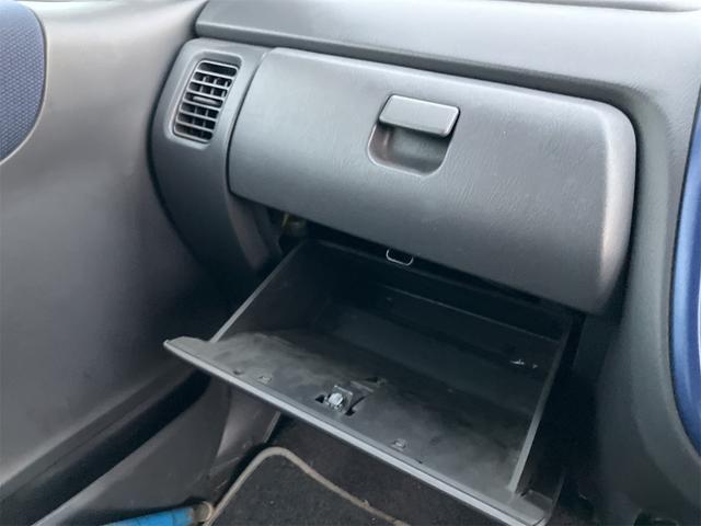 プレオ ＲＳリミテッドＩＩ　４ＷＤ　スーパーチャージャー　キーレスエントリー　電動格納ミラー　ＣＶＴ　ＣＤ　ＭＤ　アルミホイール　衝突安全ボディ　エアコン　パワーステアリング　パワーウィンドウ（11枚目）