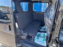 クルーズターボ　４ＷＤ　ターボ　視界補助パック付き　デジタルスマートインナーミラー　バックカメラ　キーフリーシステム　パワーウィンドウ　両側イージークローザー　オーバーヘッドシェルフ　スマートアシスト　同色バンパー（12枚目）