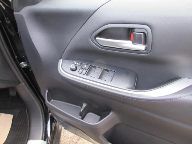 ヴォクシー ハイブリッドＳ－Ｚ　４ＷＤ　ＥＴＣ　全周囲カメラ　ナビ　ＴＶ　クリアランスソナー　オートクルーズコントロール　レーンアシスト　パークアシスト　衝突被害軽減システム　オートマチックハイビーム　ＬＥＤヘッドランプ（15枚目）