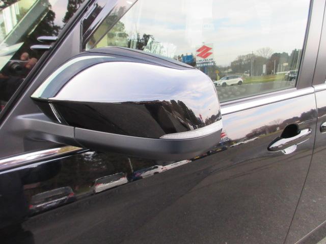 ヴォクシー ハイブリッドＳ－Ｚ　４ＷＤ　ＥＴＣ　全周囲カメラ　ナビ　ＴＶ　クリアランスソナー　オートクルーズコントロール　レーンアシスト　パークアシスト　衝突被害軽減システム　オートマチックハイビーム　ＬＥＤヘッドランプ（22枚目）