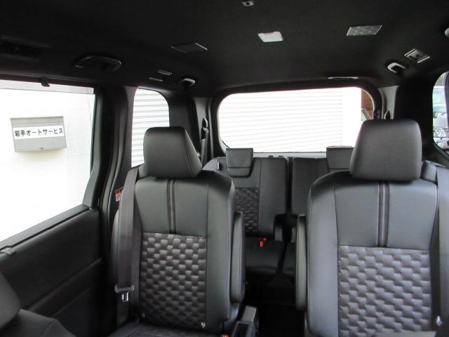 ヴォクシー ハイブリッドＳ－Ｚ　４ＷＤ　ＥＴＣ　全周囲カメラ　ナビ　ＴＶ　クリアランスソナー　オートクルーズコントロール　レーンアシスト　パークアシスト　衝突被害軽減システム　オートマチックハイビーム　ＬＥＤヘッドランプ（26枚目）