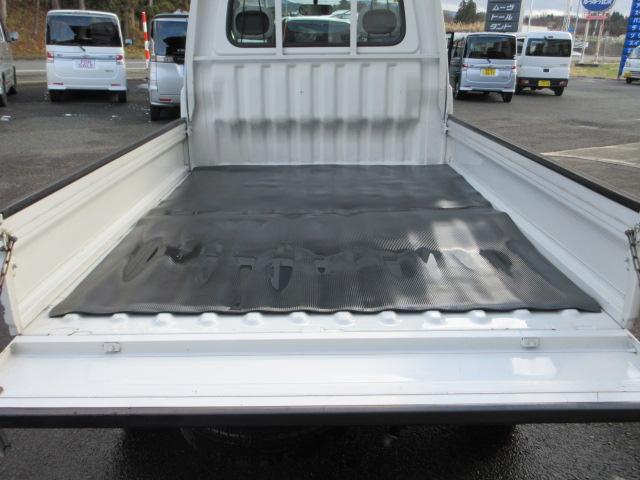 ハイゼットトラック ツインカムスペシャル 4WD MT エアコン(18枚目)