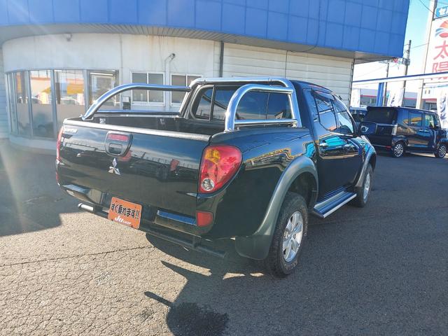 トライトン ベースグレード　４ＷＤ　ナビ　ＴＶ　ＥＴＣ（8枚目）