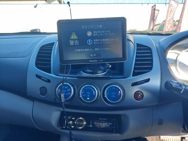 トライトン ベースグレード　４ＷＤ　ナビ　ＴＶ　ＥＴＣ（11枚目）