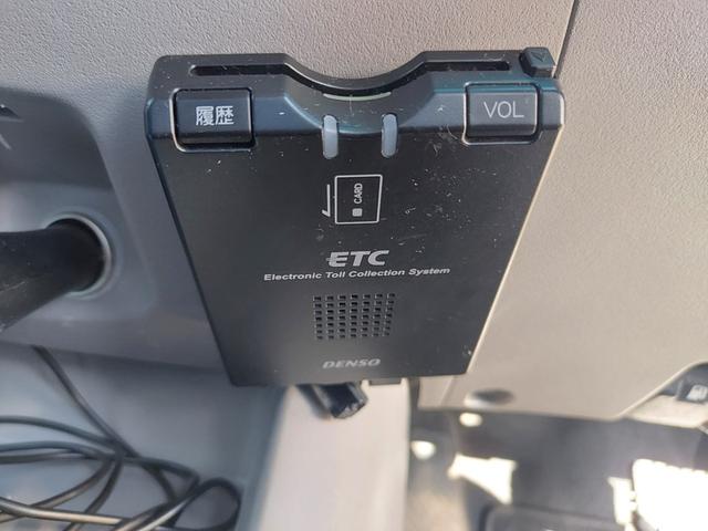 トライトン ベースグレード　４ＷＤ　ナビ　ＴＶ　ＥＴＣ（12枚目）