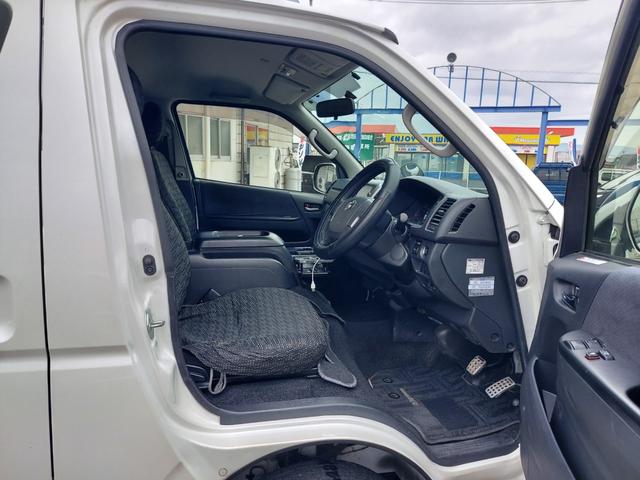 レジアスエースバン ロングスーパーＧＬ　４ＷＤ　ナビ　ＴＶ　バックカメラ　両側パワースライドドア　ＥＴＣ　ＬＥＤライト　スマートキー（15枚目）