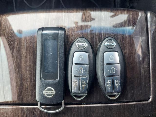 エルグランド 250ハイウェイスター 4WD ナビ TV アラウンドビュー フリップダウンモニター 両側パワースライドドア ETC ドライブレコーダー HIDライト インテリジェントキー(15枚目)