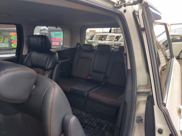 エルグランド 250ハイウェイスター 4WD ナビ TV アラウンドビュー フリップダウンモニター 両側パワースライドドア ETC ドライブレコーダー HIDライト インテリジェントキー(21枚目)