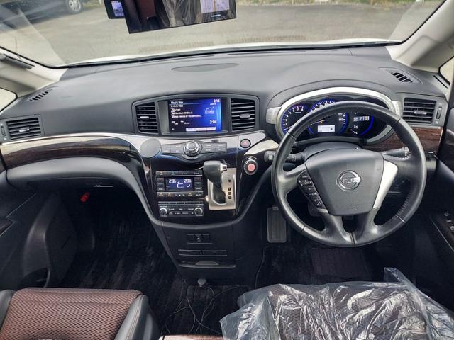 エルグランド 250ハイウェイスター 4WD ナビ TV アラウンドビュー フリップダウンモニター 両側パワースライドドア ETC ドライブレコーダー HIDライト インテリジェントキー(22枚目)