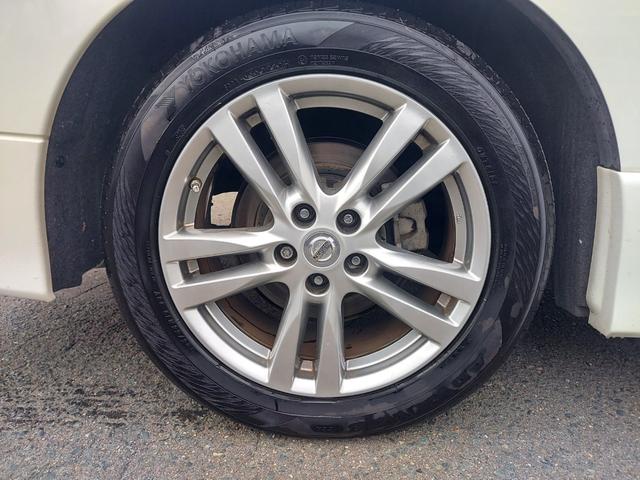 エルグランド 250ハイウェイスター 4WD ナビ TV アラウンドビュー フリップダウンモニター 両側パワースライドドア ETC ドライブレコーダー HIDライト インテリジェントキー(27枚目)