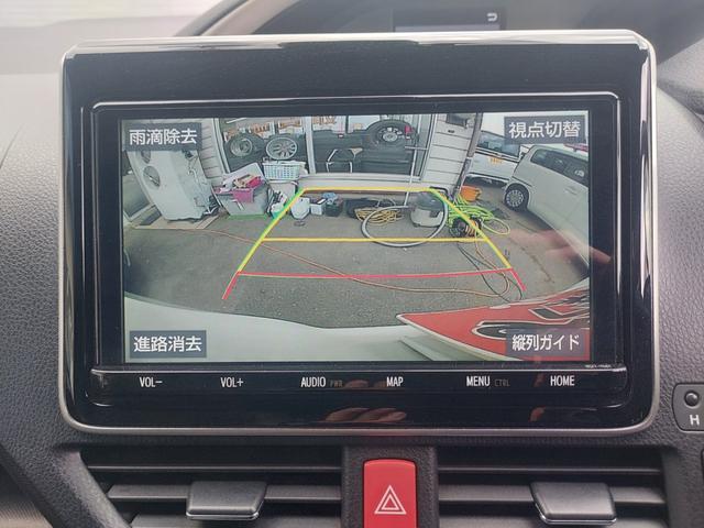 ヴォクシー ZS 煌III 4WD 純正9インチナビ TV バックカメラ フリップダウンモニター 両側パワースライドドア ビルトインETC 前後ドライブレコーダー スマートキー(11枚目)