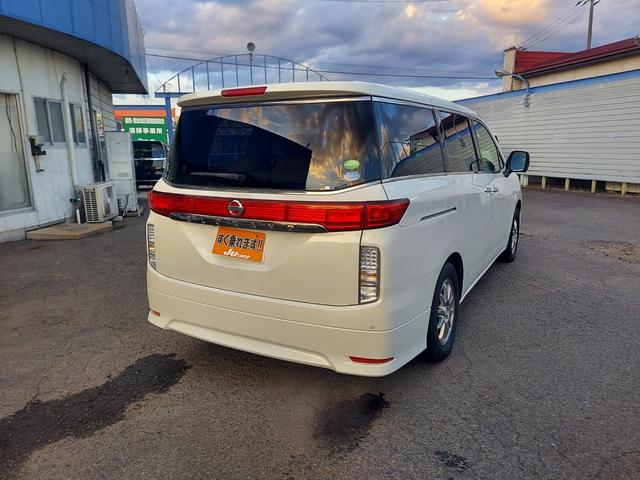 エルグランド ２５０ＸＧ　４ＷＤ　ナビ　ＴＶ　アラウンドビュー　パワースライドドア　ビルトインＥＴＣ　インテリジェントキー（8枚目）