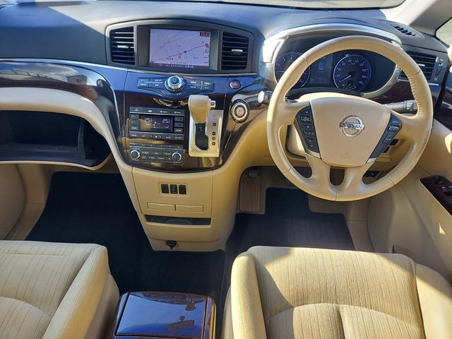 エルグランド ２５０ＸＧ　４ＷＤ　ナビ　ＴＶ　アラウンドビュー　パワースライドドア　ビルトインＥＴＣ　インテリジェントキー（20枚目）