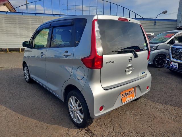 デイズ Ｘ　４ＷＤ　ナビ　ＴＶ　アラウンドビュー　シートヒーター　スマートキー（9枚目）