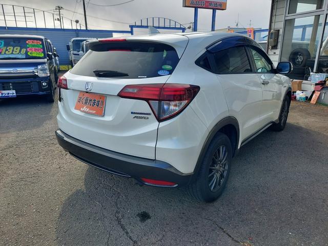 ヴェゼル ハイブリッドＸ　４ＷＤ　ナビ　ＴＶ　バックカメラ　ＬＥＤライト　スマートキー（8枚目）