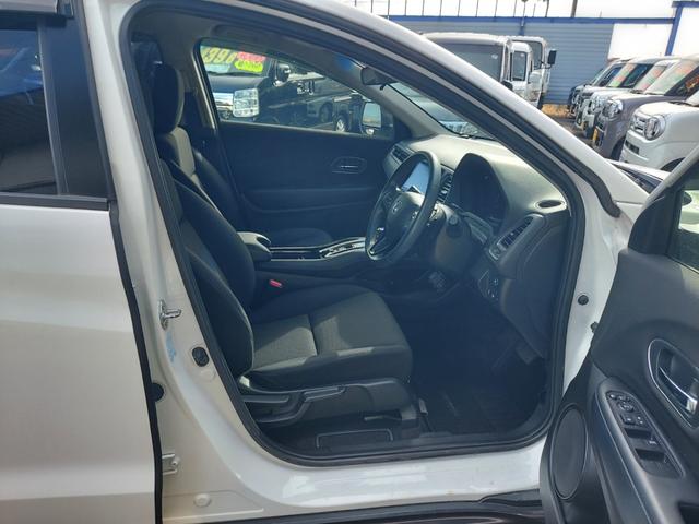 ヴェゼル ハイブリッドＸ　４ＷＤ　ナビ　ＴＶ　バックカメラ　ＬＥＤライト　スマートキー（17枚目）