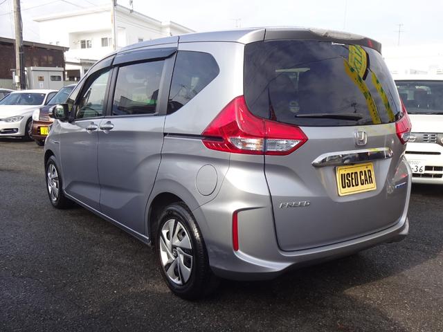 フリードハイブリッド ハイブリッド・Ｇホンダセンシング　Ｇａｔｈｅｒｓナビ／フルセグテレビ／バックモニター／両側電動スライドドア／ホンダセンシング／衝突軽減ブレーキ／横滑り防止／ＬＥＤヘッドライト／アクティブコーナーライト／ハイブリッド車／ＥＴＣ（8枚目）