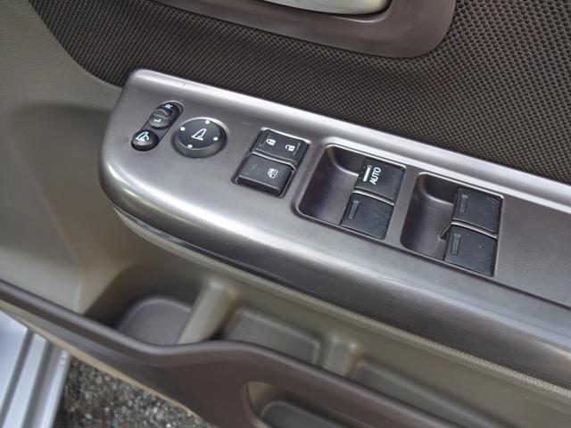 フリードハイブリッド ハイブリッド・Ｇホンダセンシング　Ｇａｔｈｅｒｓナビ／フルセグテレビ／バックモニター／両側電動スライドドア／ホンダセンシング／衝突軽減ブレーキ／横滑り防止／ＬＥＤヘッドライト／アクティブコーナーライト／ハイブリッド車／ＥＴＣ（28枚目）