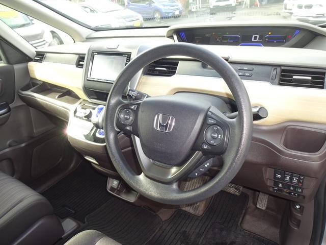 フリードハイブリッド ハイブリッド・Ｇホンダセンシング　Ｇａｔｈｅｒｓナビ／フルセグテレビ／バックモニター／両側電動スライドドア／ホンダセンシング／衝突軽減ブレーキ／横滑り防止／ＬＥＤヘッドライト／アクティブコーナーライト／ハイブリッド車／ＥＴＣ（32枚目）