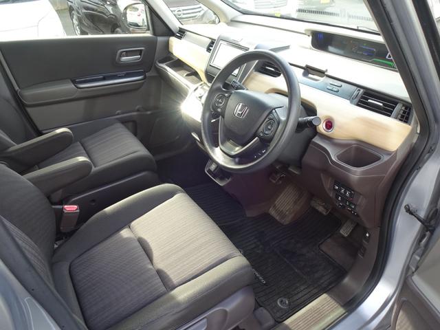 フリードハイブリッド ハイブリッド・Ｇホンダセンシング　Ｇａｔｈｅｒｓナビ／フルセグテレビ／バックモニター／両側電動スライドドア／ホンダセンシング／衝突軽減ブレーキ／横滑り防止／ＬＥＤヘッドライト／アクティブコーナーライト／ハイブリッド車／ＥＴＣ（33枚目）