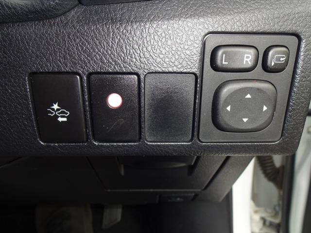 オーリス １５０Ｘ　Ｓパッケージ　純正ナビ／フルセグテレビ／バックモニター／フリップダウンモニター／Ｂｌｕｅｔｏｏｔｈ／セーフティーセンス／アイドリングＳ／横滑り防止／ＬＥＤヘットライト／プッシュスタート／スマートキーフォグランプ（25枚目）