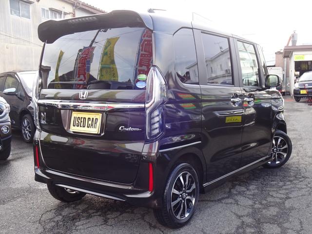 Ｎ－ＢＯＸカスタム Ｇ・Ｌホンダセンシング　４ＷＤ／Ｇａｔｈｅｒｓ／ナビフルセグテレビ／バックモニター／パワースライドドア／前後ドラレコ／前席シートヒーター／純正アルミホイール／衝突軽減ブレーキ／横滑り防止／プッシュスタート／スマートキーＥＴＣ（3枚目）