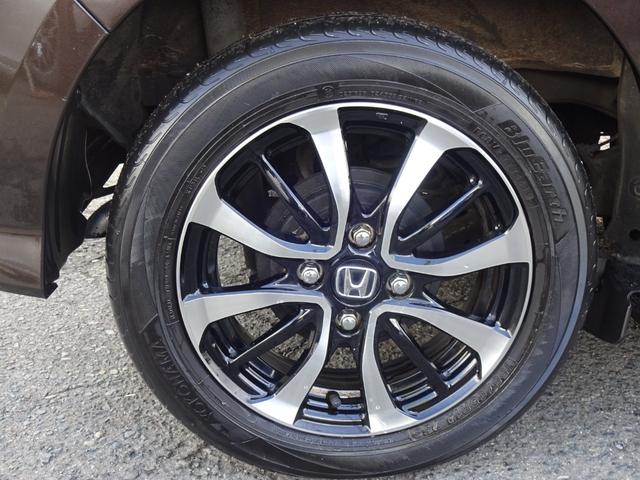 Ｎ－ＢＯＸカスタム Ｇ・Ｌホンダセンシング　４ＷＤ／Ｇａｔｈｅｒｓ／ナビフルセグテレビ／バックモニター／パワースライドドア／前後ドラレコ／前席シートヒーター／純正アルミホイール／衝突軽減ブレーキ／横滑り防止／プッシュスタート／スマートキーＥＴＣ（11枚目）