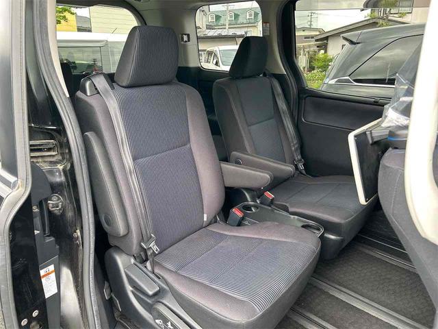 ノア Ｘ　４ＷＤ　ワンオーナー　ドライブレコーダー　ＥＴＣ　バックカメラ　ナビ　ＴＶ　両側電動スライドドア　オートライト　ＬＥＤヘッドランプ　スマートキー　アイドリングストップ　電動格納ミラー　３列シート（24枚目）