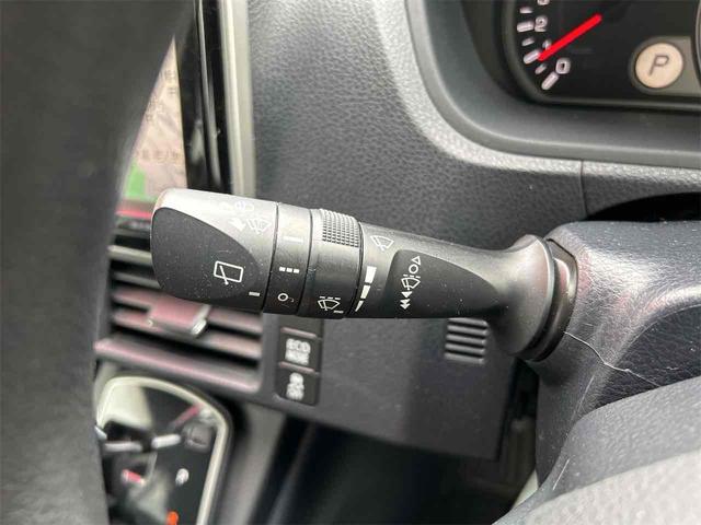 ノア Ｘ　４ＷＤ　ワンオーナー　ドライブレコーダー　ＥＴＣ　バックカメラ　ナビ　ＴＶ　両側電動スライドドア　オートライト　ＬＥＤヘッドランプ　スマートキー　アイドリングストップ　電動格納ミラー　３列シート（32枚目）