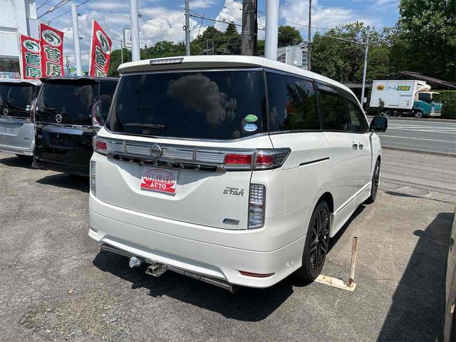 エルグランド ２５０ハイウェイスターアーバンクロム　４ＷＤ　ドライブレコーダー　ＥＴＣ　バックカメラ　ナビ　ＴＶ　両側電動スライドドア　ＨＩＤ　スマートキー　電動格納ミラー　３列シート　革シート　ハーフレザーシート　オットマン　ＣＶＴ　アルミホイール（14枚目）