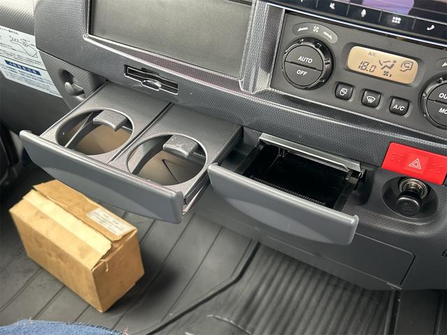エルフトラック カスタム　４ＷＤ　トラック　５ＭＴ　レーンアシスト　ＥＴＣ　ナビ　バックカメラ　スマートキー　アイドリングストップ　電動格納ミラー　アルミホイール　ＡＢＳ　ＥＳＣ　エアコン　パワーウィンドウ　運転席エアバッグ（27枚目）