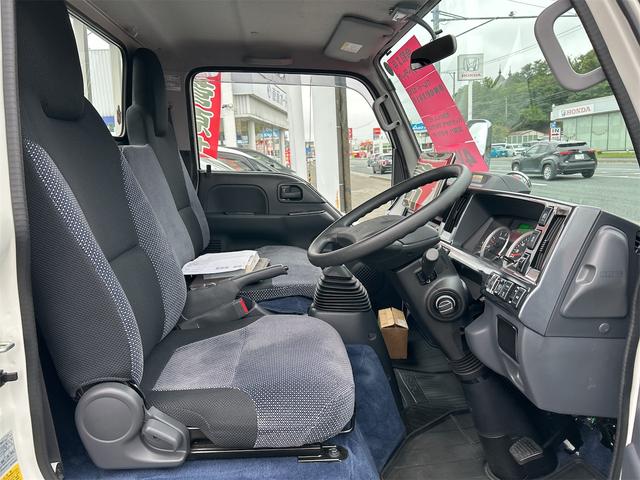 エルフトラック カスタム　４ＷＤ　トラック　５ＭＴ　レーンアシスト　ＥＴＣ　ナビ　バックカメラ　スマートキー　アイドリングストップ　電動格納ミラー　アルミホイール　ＡＢＳ　ＥＳＣ　エアコン　パワーウィンドウ　運転席エアバッグ（33枚目）