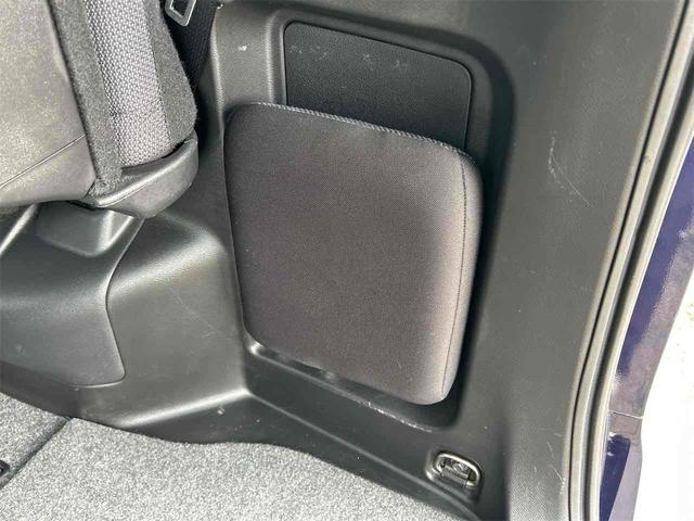 セレナ X VセレクションII 4WD ETC バックカメラ ナビ オートクルーズコントロール 衝突被害軽減システム 両側電動スライドドア オートライト スマートキー アイドリングストップ 電動格納ミラー 3列シート ウォークスルー(33枚目)