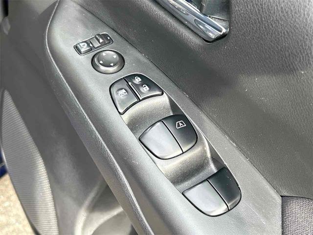 セレナ X VセレクションII 4WD ETC バックカメラ ナビ オートクルーズコントロール 衝突被害軽減システム 両側電動スライドドア オートライト スマートキー アイドリングストップ 電動格納ミラー 3列シート ウォークスルー(46枚目)