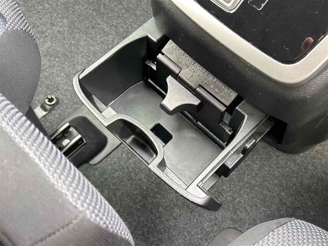 セレナ X VセレクションII 4WD ETC バックカメラ ナビ オートクルーズコントロール 衝突被害軽減システム 両側電動スライドドア オートライト スマートキー アイドリングストップ 電動格納ミラー 3列シート ウォークスルー(61枚目)