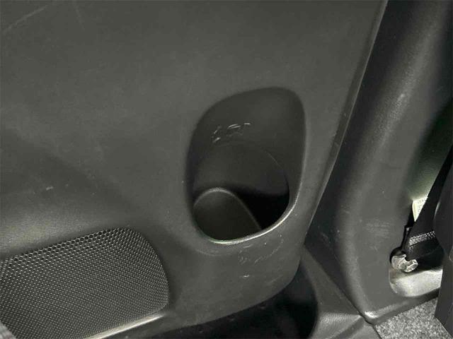 セレナ X VセレクションII 4WD ETC バックカメラ ナビ オートクルーズコントロール 衝突被害軽減システム 両側電動スライドドア オートライト スマートキー アイドリングストップ 電動格納ミラー 3列シート ウォークスルー(72枚目)