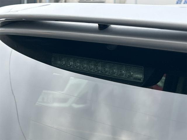 N-ONE プレミアム・Lパッケージ バックカメラ ナビ TV オートライト HID スマートキー アイドリングストップ 電動格納ミラー ベンチシート CVT 盗難防止システム ABS ESC CD DVD再生 チップアップシート(28枚目)