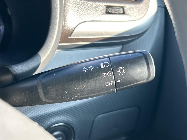 ソリオ Ｇ４　４ＷＤ　バックカメラ　ナビ　両側スライド・片側電動　スマートキー　電動格納ミラー　シートヒーター　ウォークスルー　ＣＶＴ　アルミホイール　ＣＤ　ミュージックプレイヤー接続可　盗難防止システム（9枚目）