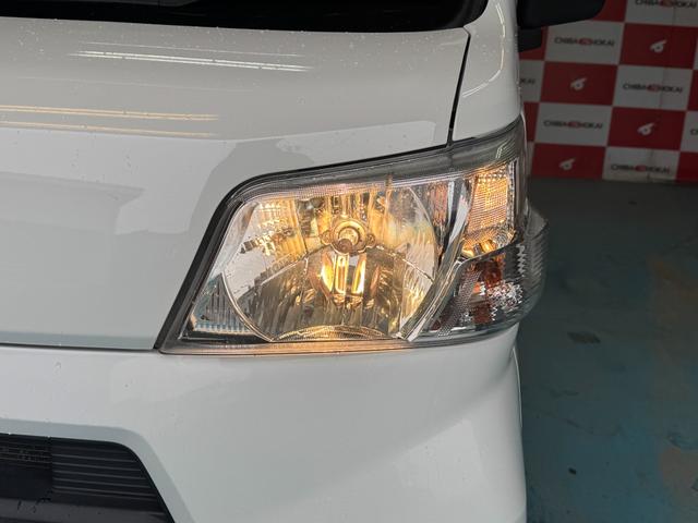 サンバーバン ＶＢ　４ＷＤ　エアコン　パワステ　ラジオ（5枚目）