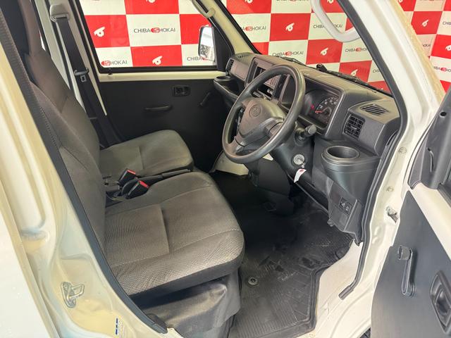 サンバーバン ＶＢ　４ＷＤ　エアコン　パワステ　ラジオ（13枚目）