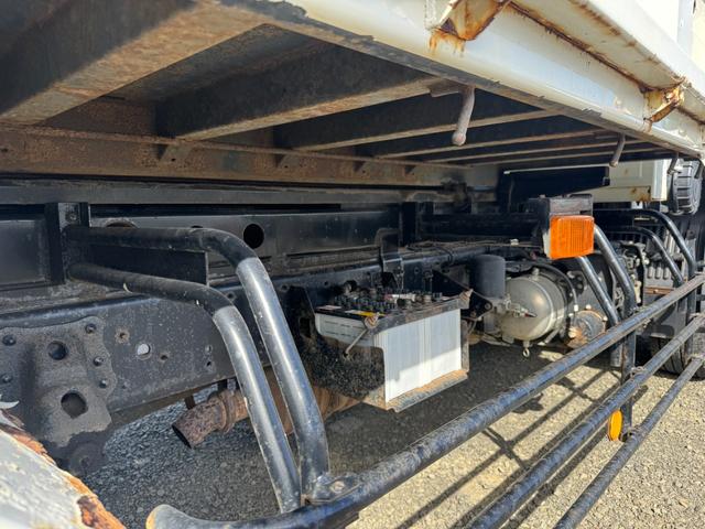 ヒノレンジャー 　新明和　ローダーダンプ　積載７，０００ｋｇ　６ＭＴ（18枚目）
