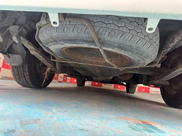 ハイエースバン ウェルキャブ 車椅子仕様 10人乗り 4WD(8枚目)