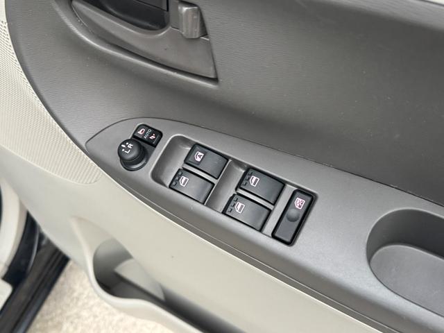 タント Ｘ　４ＷＤ　７インチフルセグナビ　Ｂｌｕｅｔｏｏｔｈオーディオ　ドライブレコーダー前後　横滑り防止機能　シートヒーター　片側電動スライドドア（13枚目）