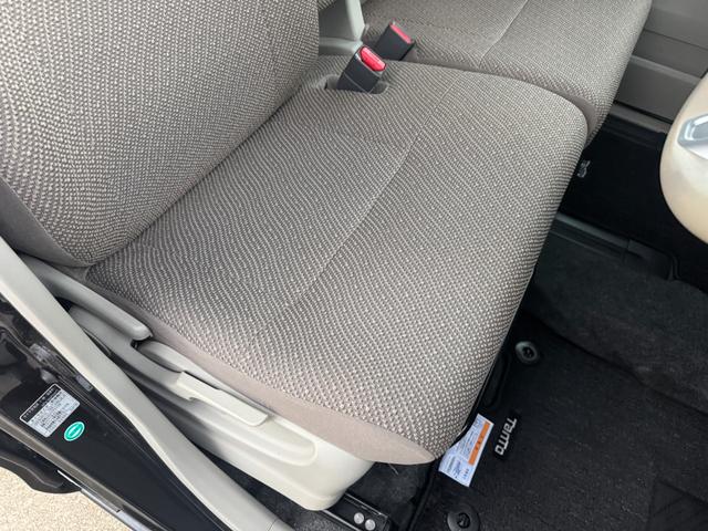 タント Ｘ　４ＷＤ　７インチフルセグナビ　Ｂｌｕｅｔｏｏｔｈオーディオ　ドライブレコーダー前後　横滑り防止機能　シートヒーター　片側電動スライドドア（17枚目）