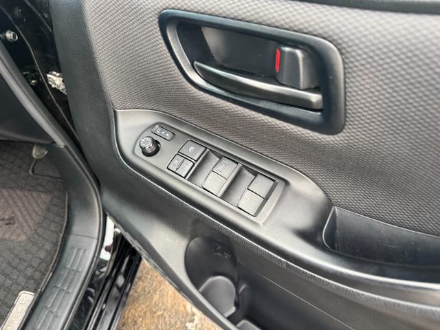 ノア Ｘ　４ＷＤ　７インチナビ　バックカメラ　ドライブレコーダー　ＥＴＣ　両側電動スライドドア　衝突被害軽減ブレーキ　Ｂｌｕｅｔｏｏｔｈオーディオ（12枚目）