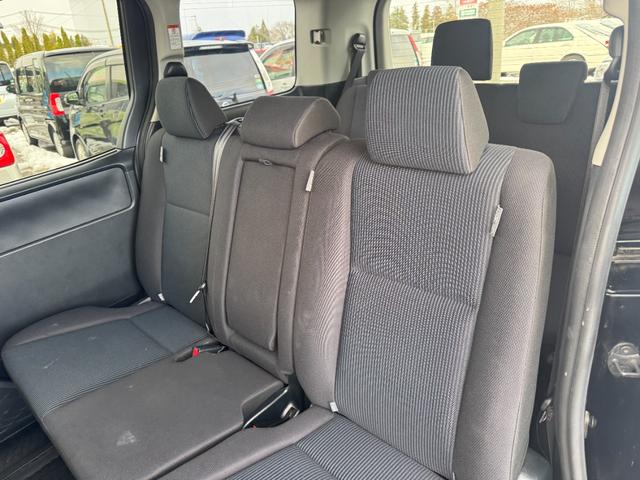 ノア Ｘ　４ＷＤ　７インチナビ　バックカメラ　ドライブレコーダー　ＥＴＣ　両側電動スライドドア　衝突被害軽減ブレーキ　Ｂｌｕｅｔｏｏｔｈオーディオ（28枚目）