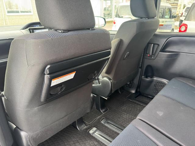 ノア Ｘ　４ＷＤ　７インチナビ　バックカメラ　ドライブレコーダー　ＥＴＣ　両側電動スライドドア　衝突被害軽減ブレーキ　Ｂｌｕｅｔｏｏｔｈオーディオ（30枚目）