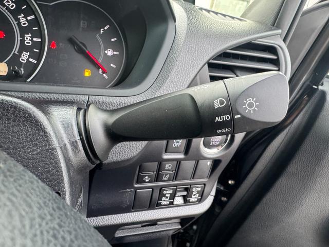 ノア Ｘ　４ＷＤ　７インチナビ　バックカメラ　ドライブレコーダー　ＥＴＣ　両側電動スライドドア　衝突被害軽減ブレーキ　Ｂｌｕｅｔｏｏｔｈオーディオ（43枚目）